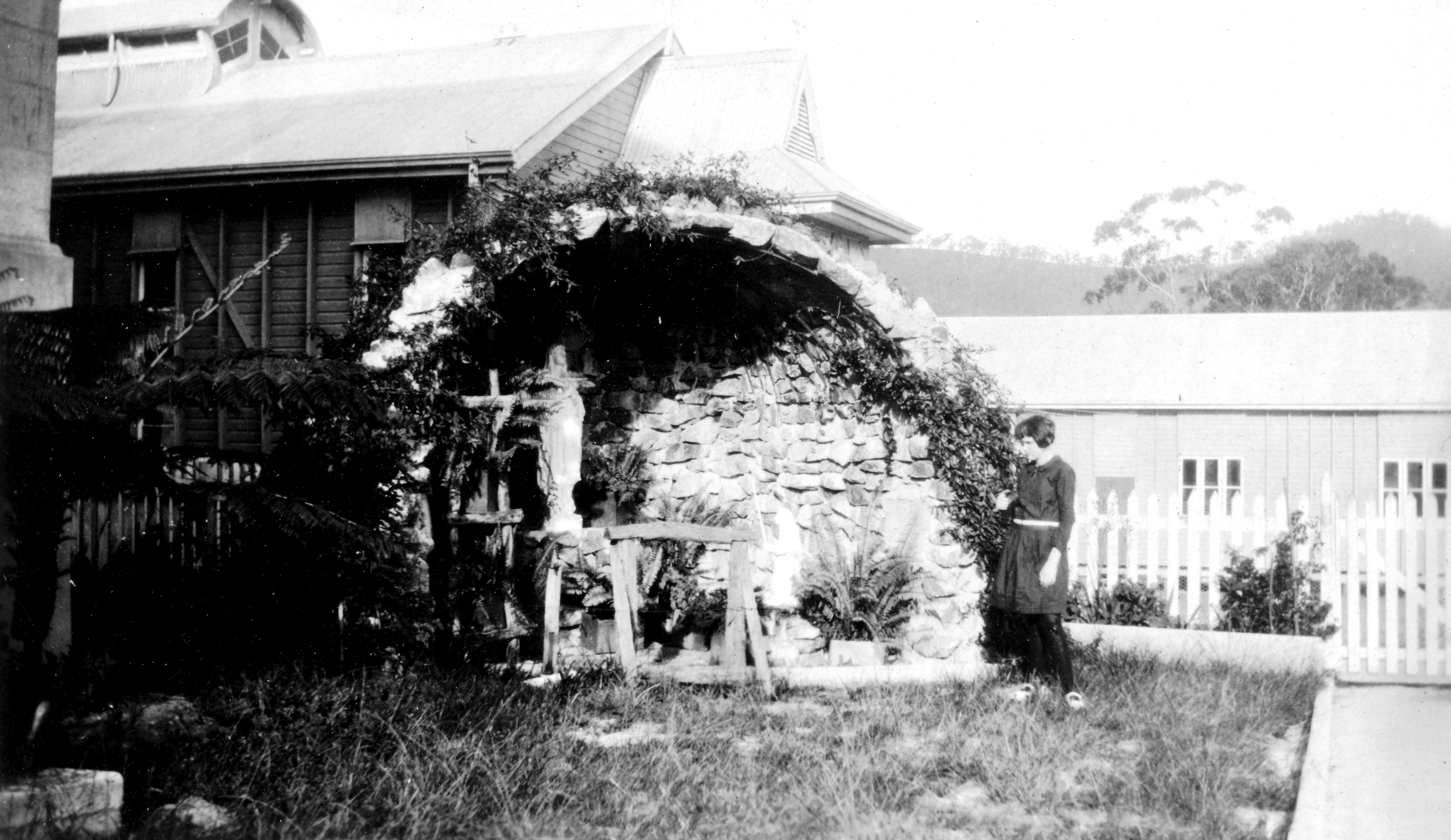 1930 The Grotto