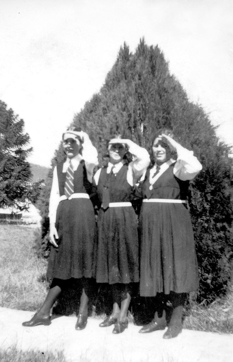1939  Students 2