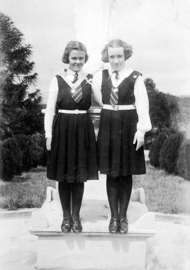 1940 Sheila Glover & Gladys McKinley