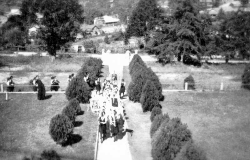 1940's May Day Procession