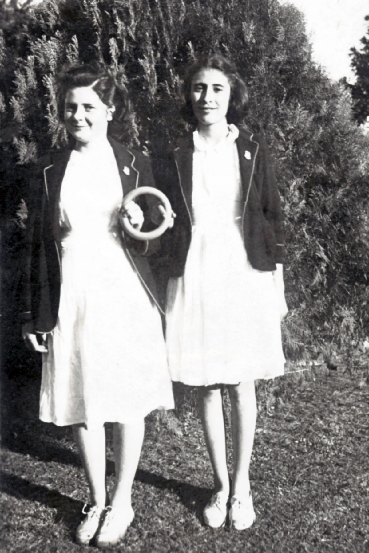 1945 Ruth Daley & Ines Sacchetti