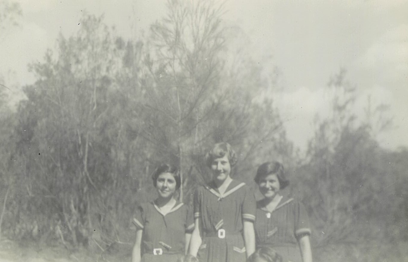 1954 Jenny Di Blazi, Anne Jay and