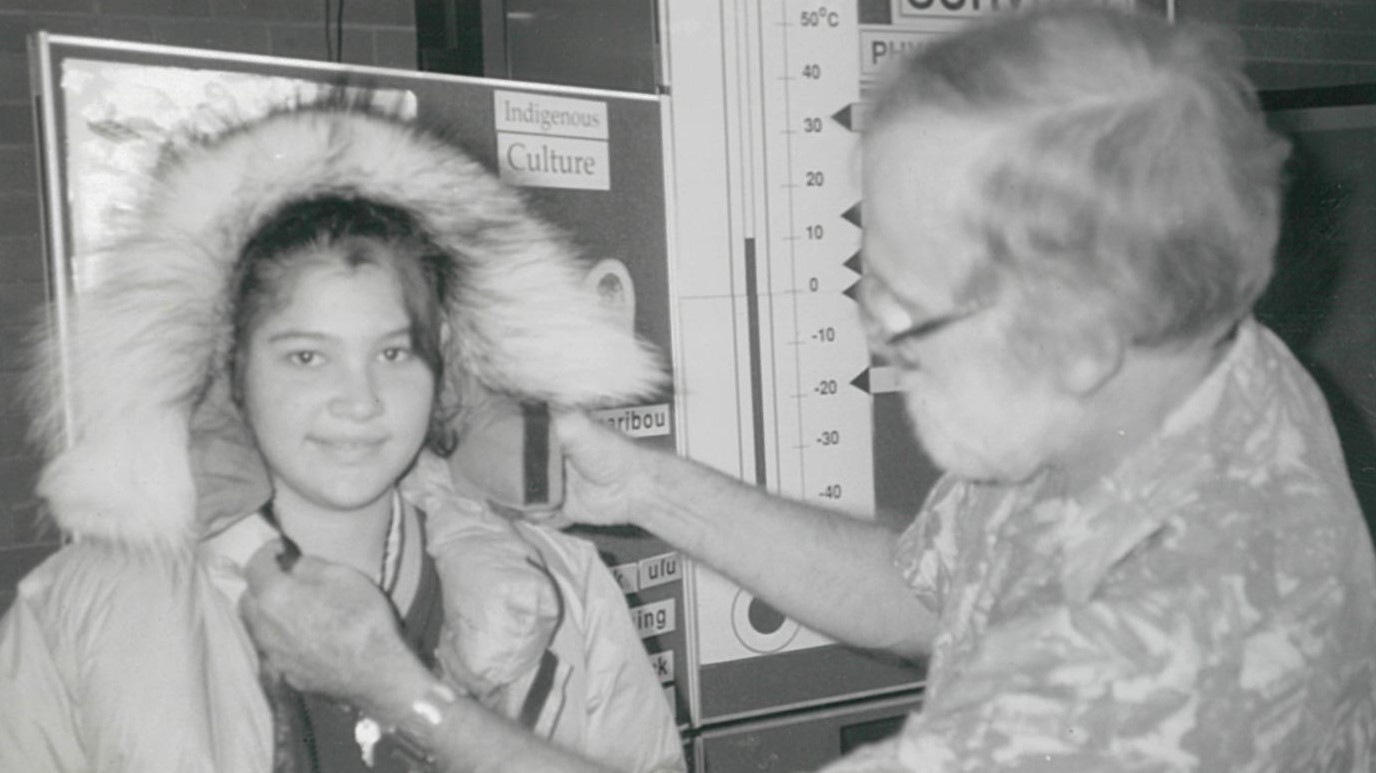 1993 English Eskimo Man Visit 1
