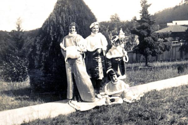1938 Students in costume 