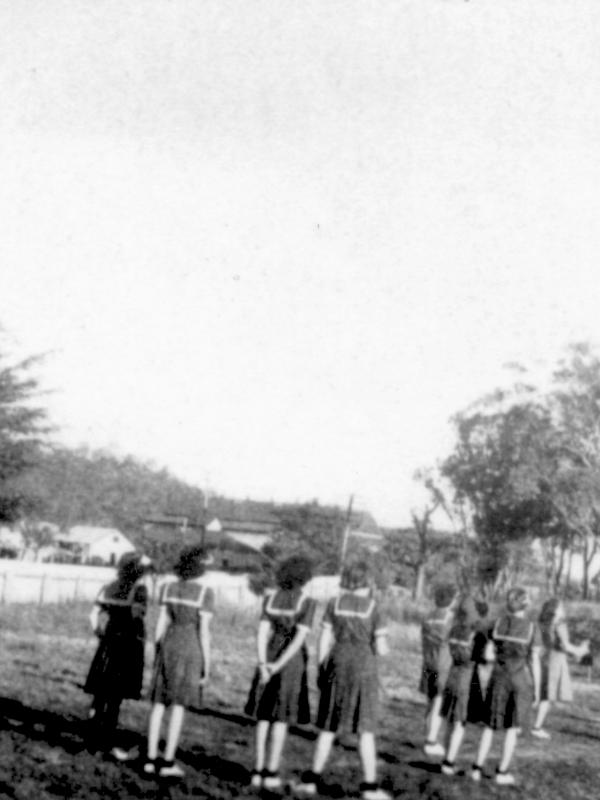 1947 Girls playing Netball