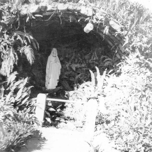 1961 The Grotto