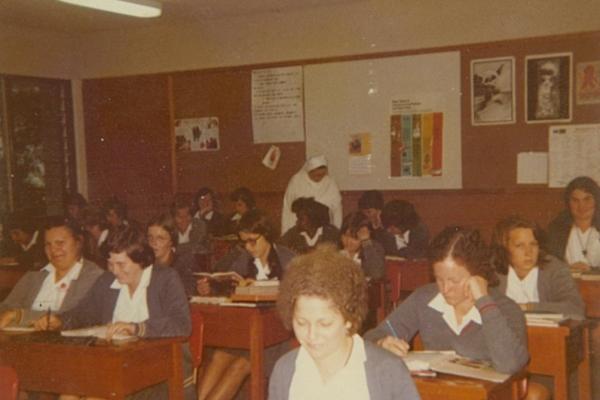 1975 Students in Class