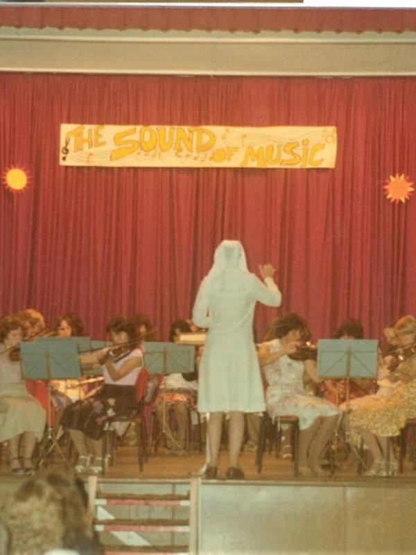 1981 Sound of Music - Orchestra