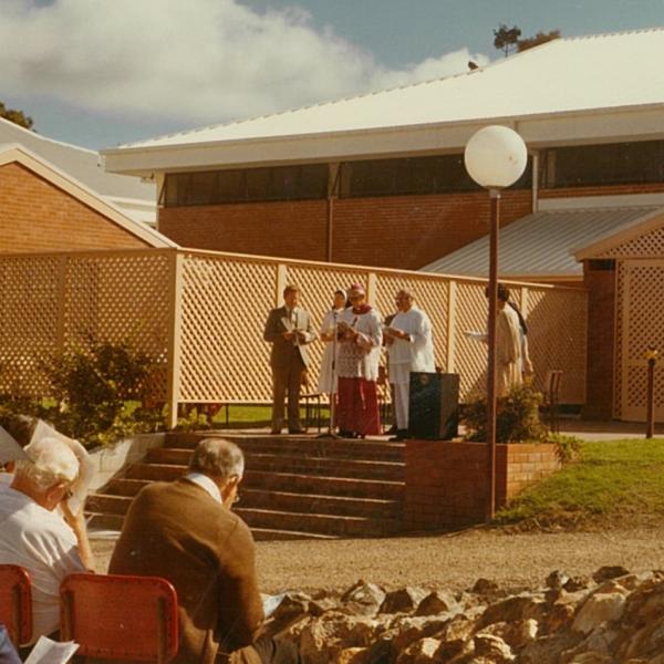 1985 Building Opening 3