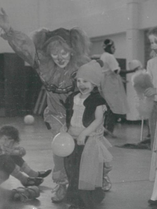 1993 Clowning Around - Nikki the Clown with Kathleen Webb, Laura Webb and Sarah Webb